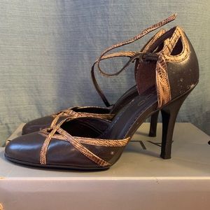 BROWN LEATHER ALDO HEELS- previously owned